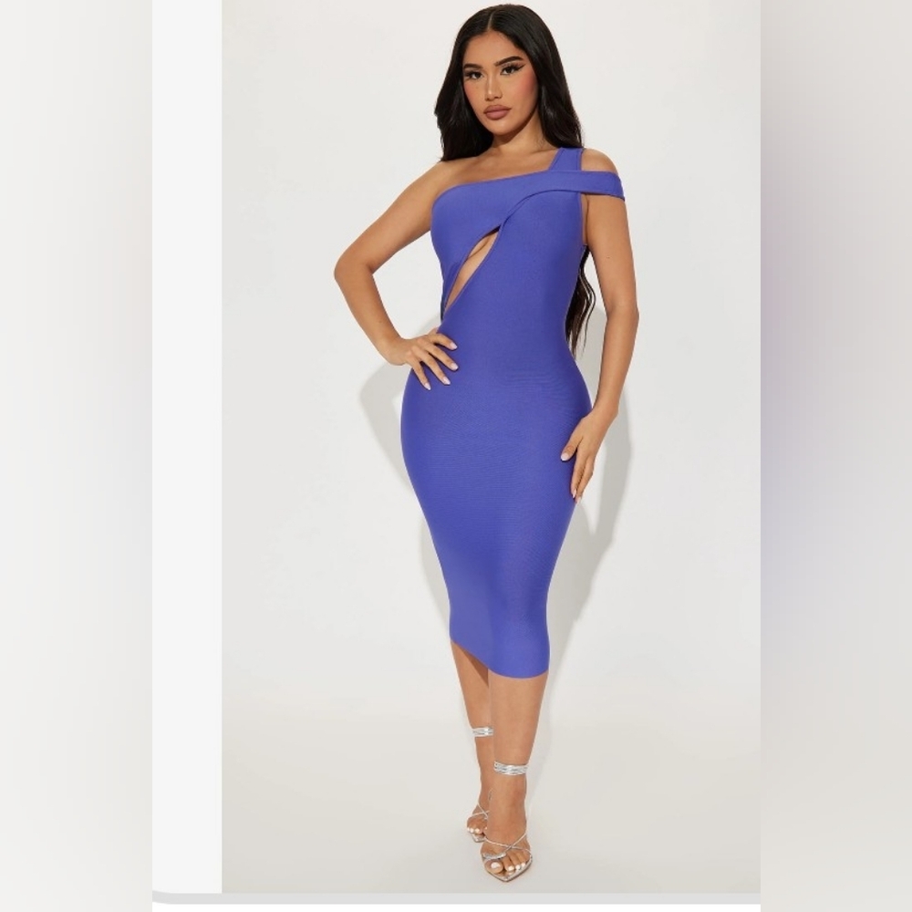 Elegant Blue One-Shoulder Dress